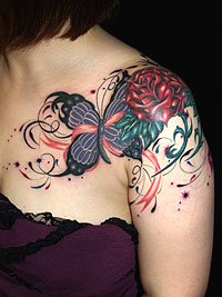 赤い薔薇に２頭の蝶々とピンクのリボンのタトゥー画像765_2