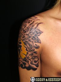 菊と月に梵字のタトゥー120_4