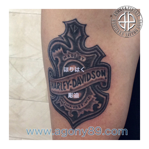 バイクメーカーのロゴマーク　ハーレーダビッドソンのタトゥー