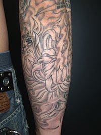 薄ボカシで彫った雲の背景に龍の刺青354_9