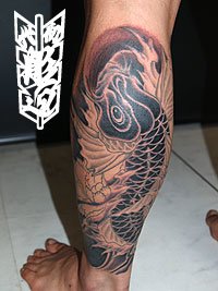 昇り鯉に二輪の岩牡丹の刺青401_3