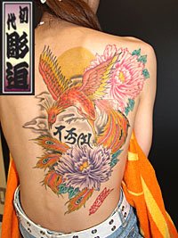 朱雀に牡丹 おススメ シュジャクにボタン 人気のタトゥー タトゥーデザイン