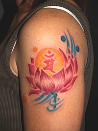 蓮の花に梵字のタトゥー561_3