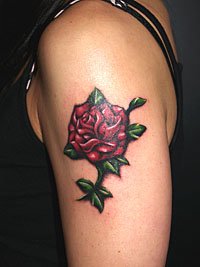 ワインレッド色の薔薇の花のタトゥー729_2