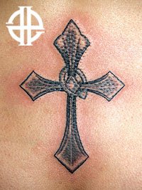 十字架にリングのタトゥー759_2