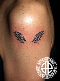 天使の羽のタトゥー