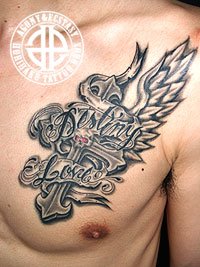 十字架に髑髏と英文字のタトゥー784_2