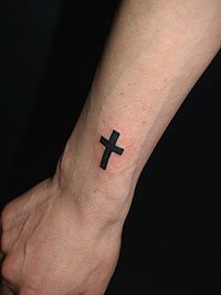 十字架のタトゥー　ｓ2901794_2