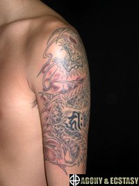 腕に龍のタトゥー デザイン84_2