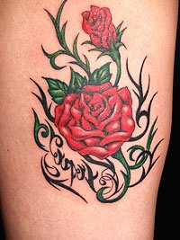赤色の薔薇に鏡文字のタトゥーデザイン画像858_3